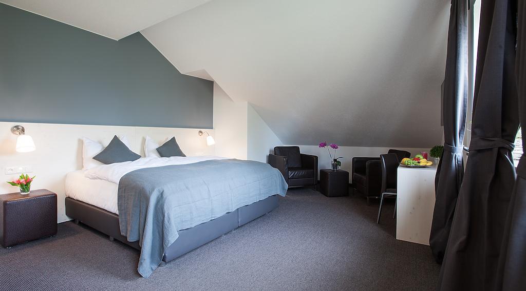 Alpengluehen Smart Hotel Olching Chambre photo